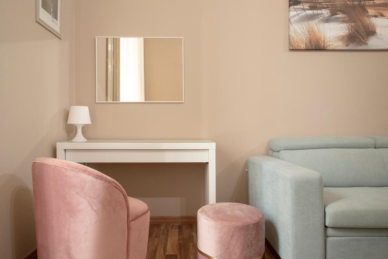 Filomena Suite Luxury Apartment คาตาเนีย ภายนอก รูปภาพ