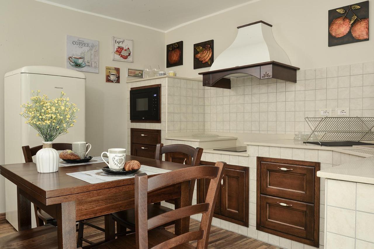 Filomena Suite Luxury Apartment คาตาเนีย ภายนอก รูปภาพ