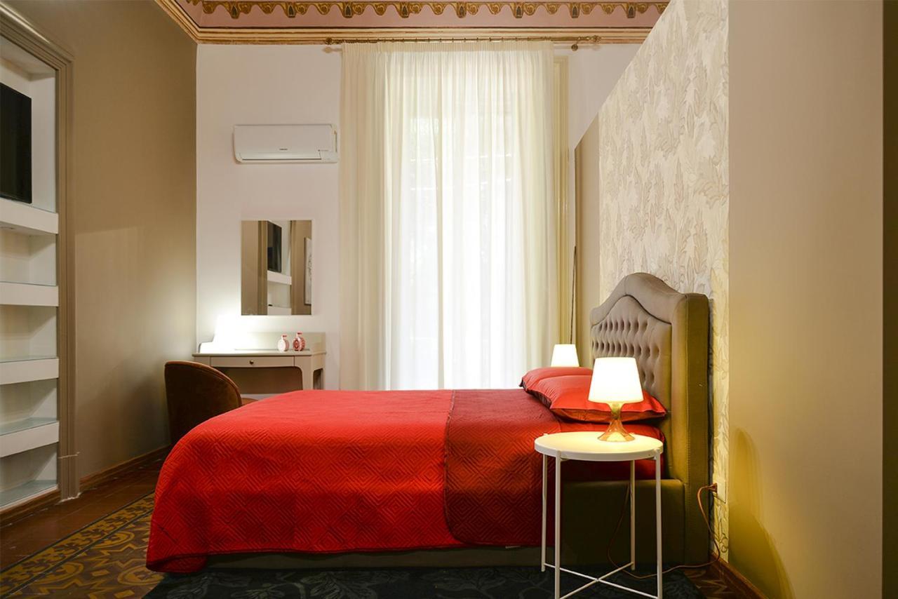 Filomena Suite Luxury Apartment คาตาเนีย ภายนอก รูปภาพ